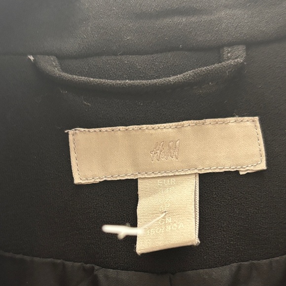 H&M Elegant Black Blazer - Picture 4 of 4